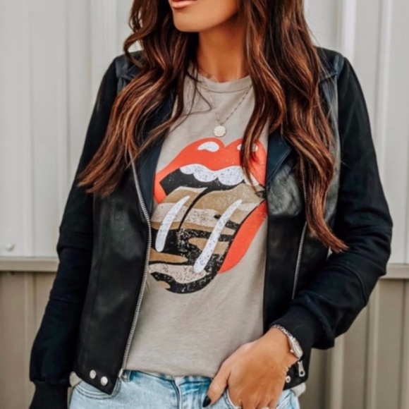 Bellanblue Tops - Rolling Stones Camo Lips Tee